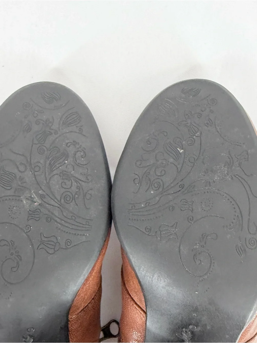 Clarks Indigo Women’s size 8 Brown Leather Mary Jane Heels - Picture 11 of 15